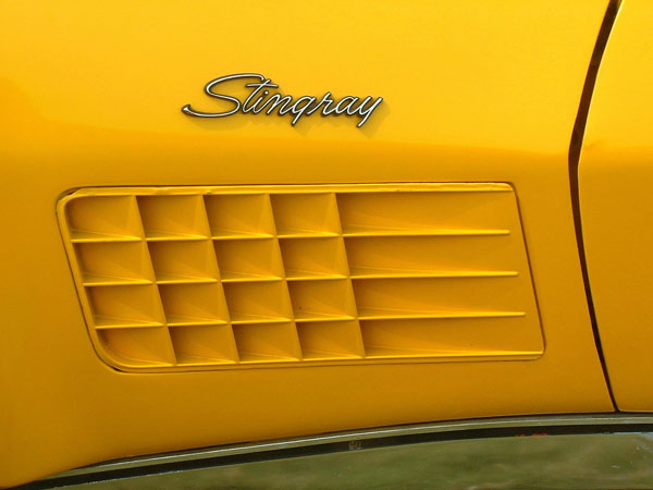 Chevrolet Corvett Stingray CR Logo